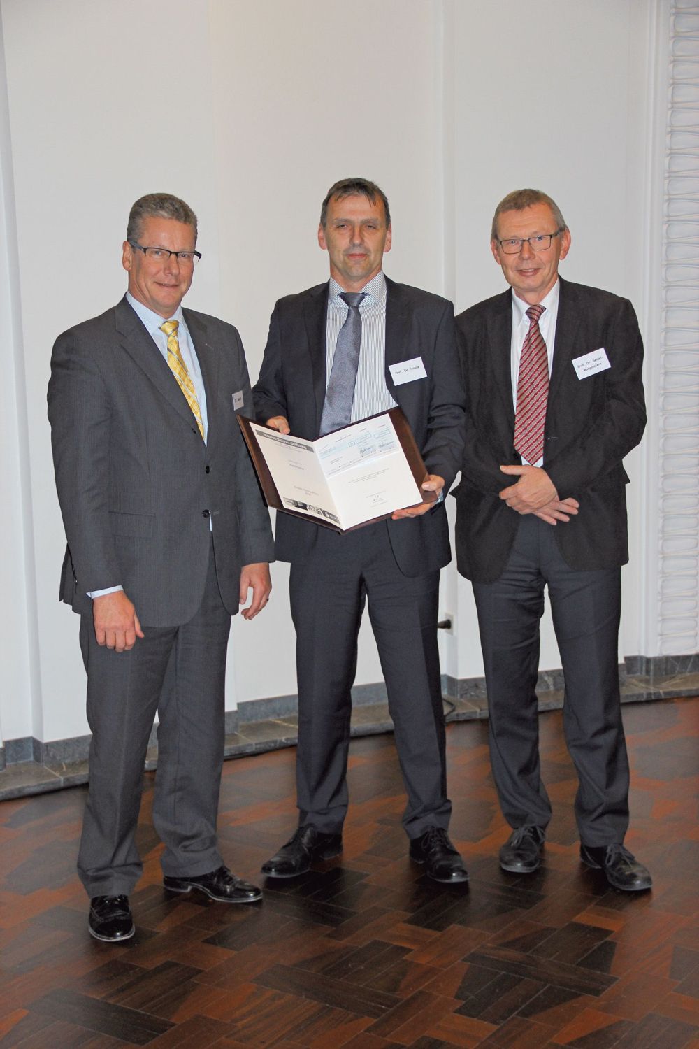 Ernest-Solvay-Preis an Hans Hasse verliehen - 2014 - Wiley Analytical ...