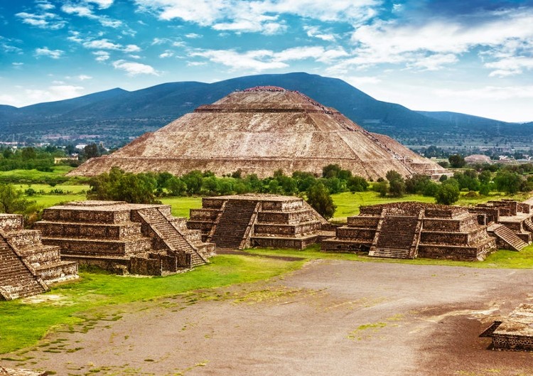 Using X-ray fluorescence to examine ancient Maya granite ground stone ...